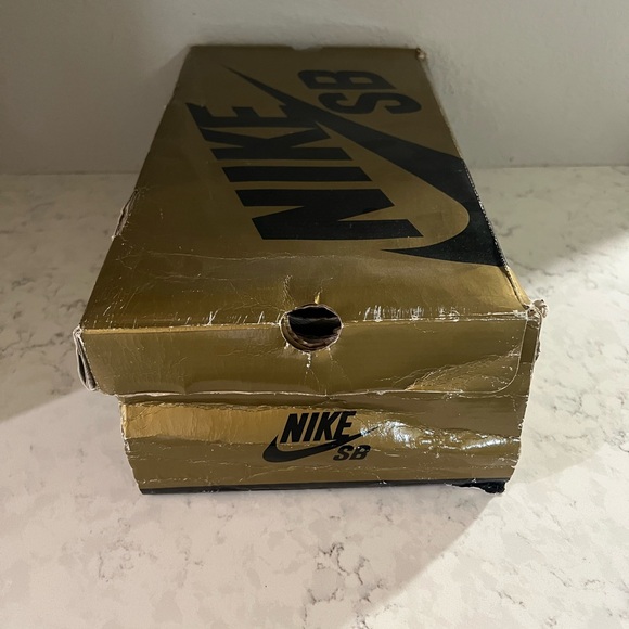 Nike SB Dunk Low Skate Or Die 2008 main image 9